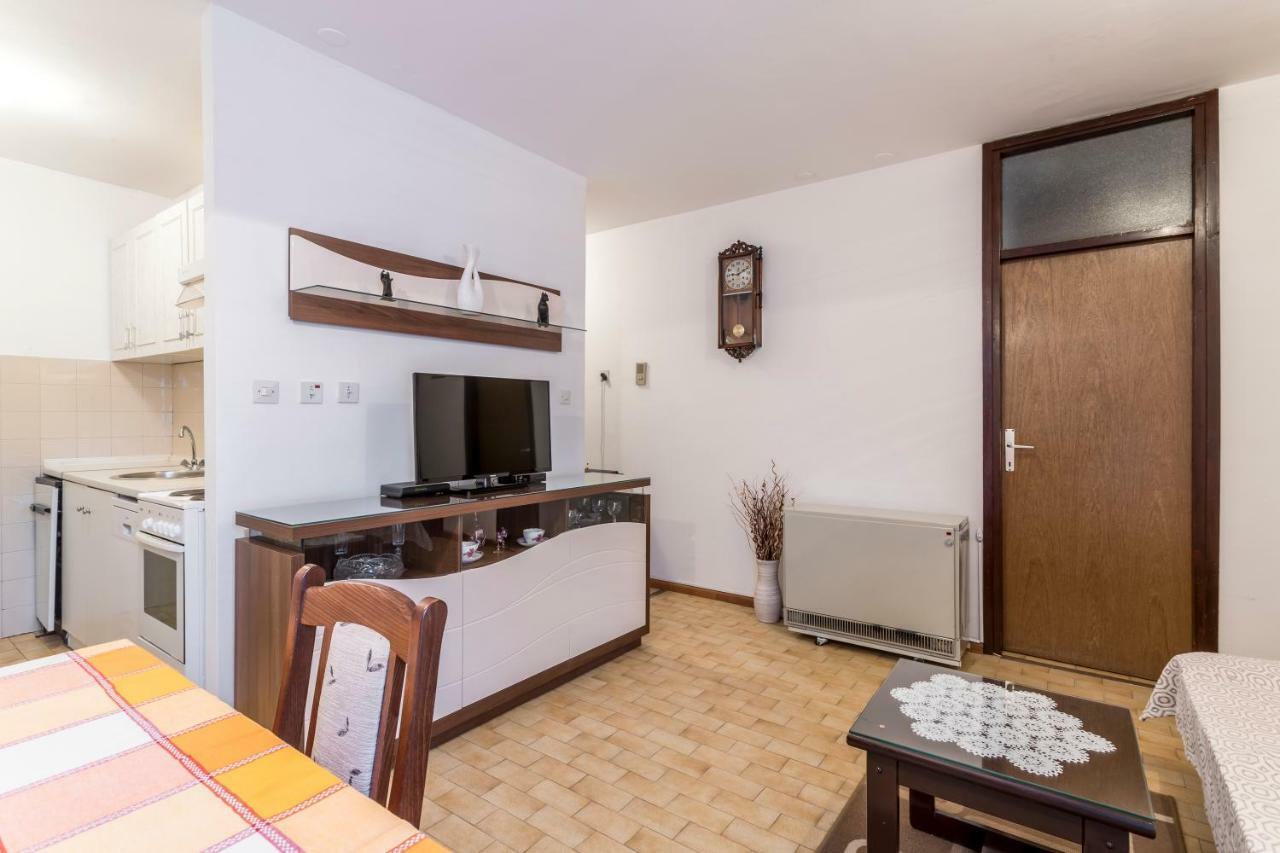 Apartment Kossi Split Exteriör bild